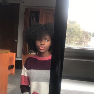 Meet your Posher, Latoya